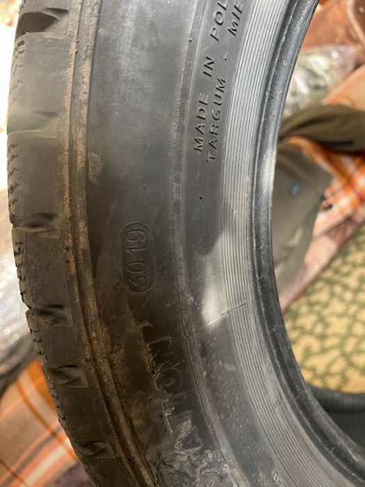 Продам резину 235/60/18R