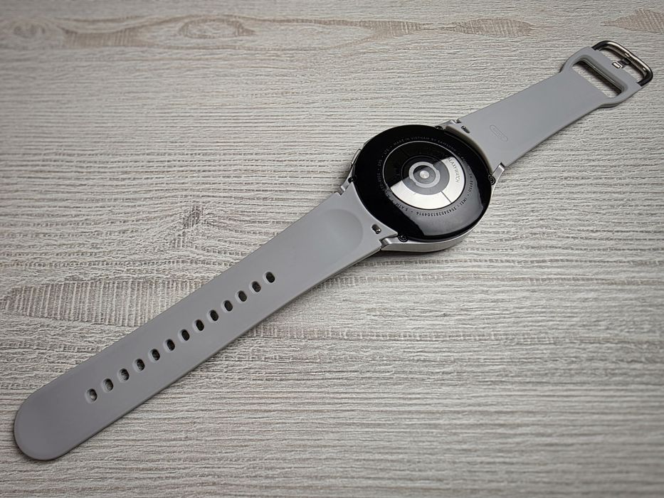 Смарт-годинник Samsung Galaxy Watch4 Classic 46mm LTE Silver (SM-R895)