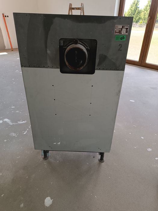 Piecyk kaflowy  w bardzo dobrym stanie