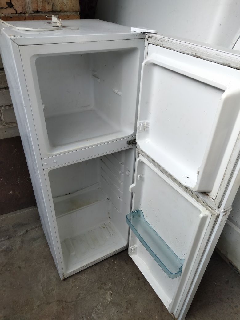 Продам запчасти на холодильники
