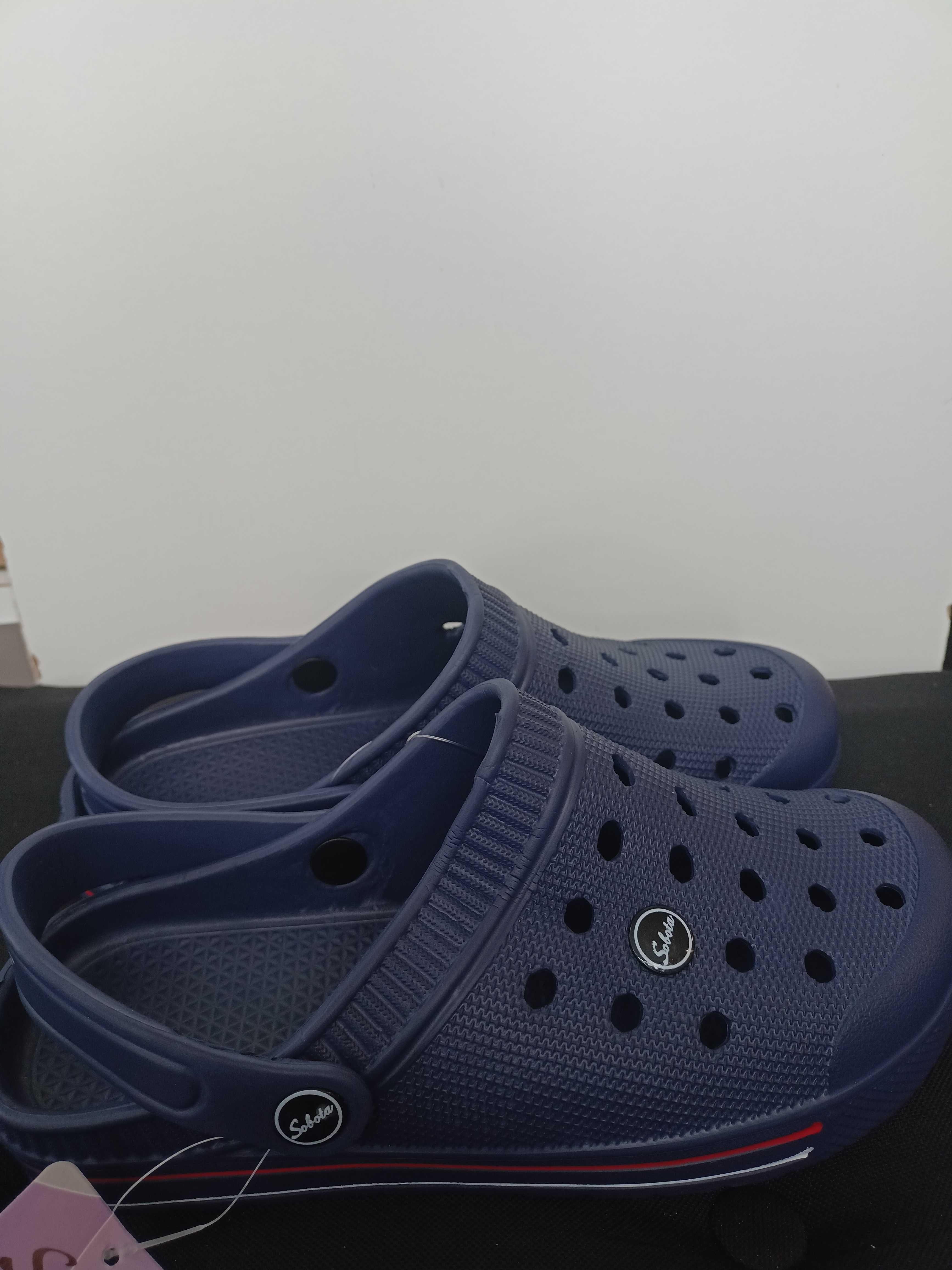 Crocsy damskie-nowe
