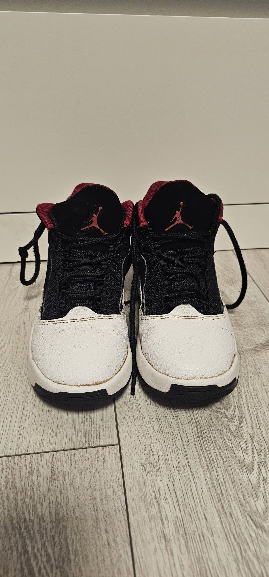 Jordan Max Aura 2 buty dziecięce rozmiar 36,5 wkładka 23,5cm skórzane