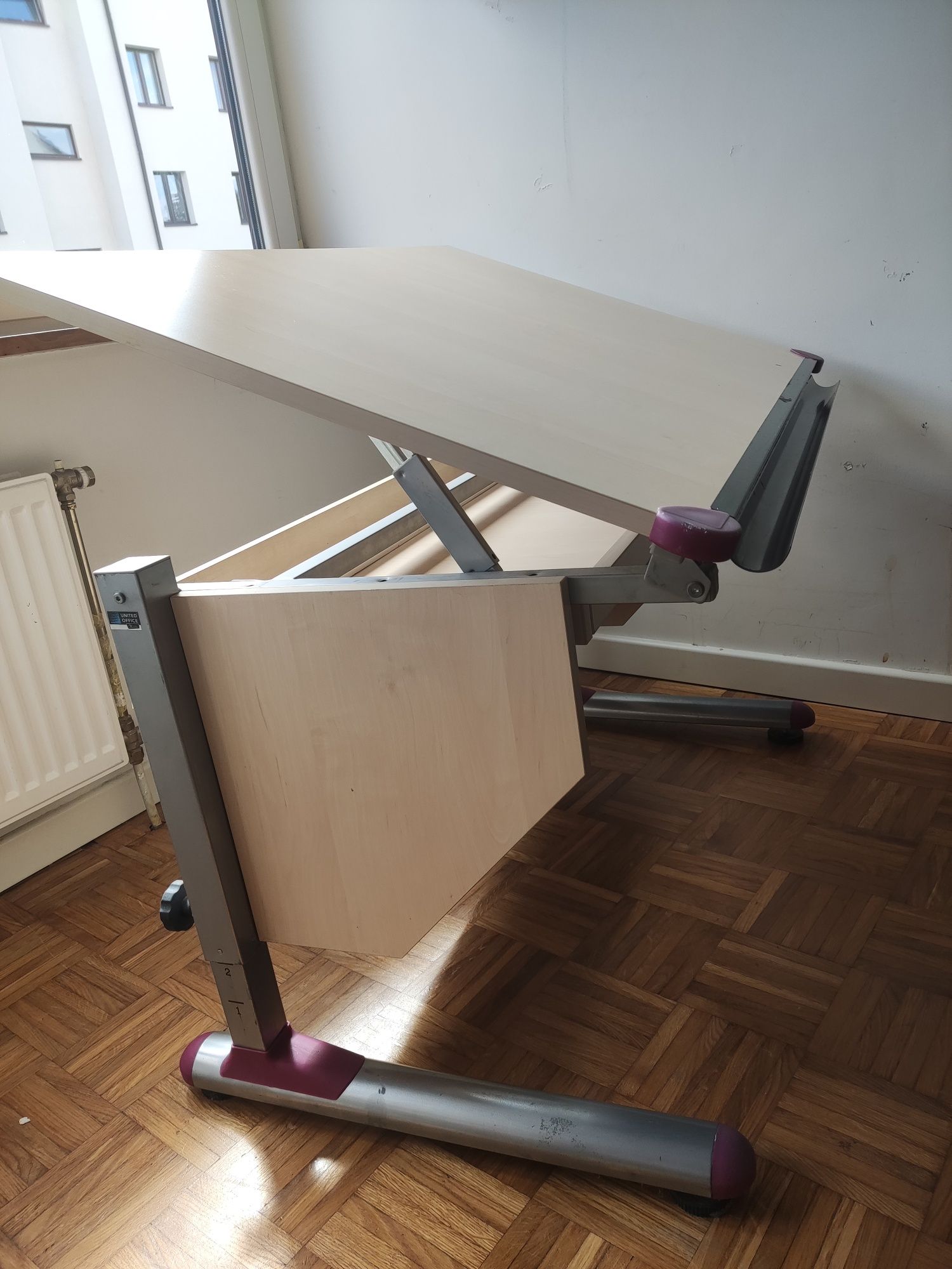 Biurko regulowane 110 na około 70 cm