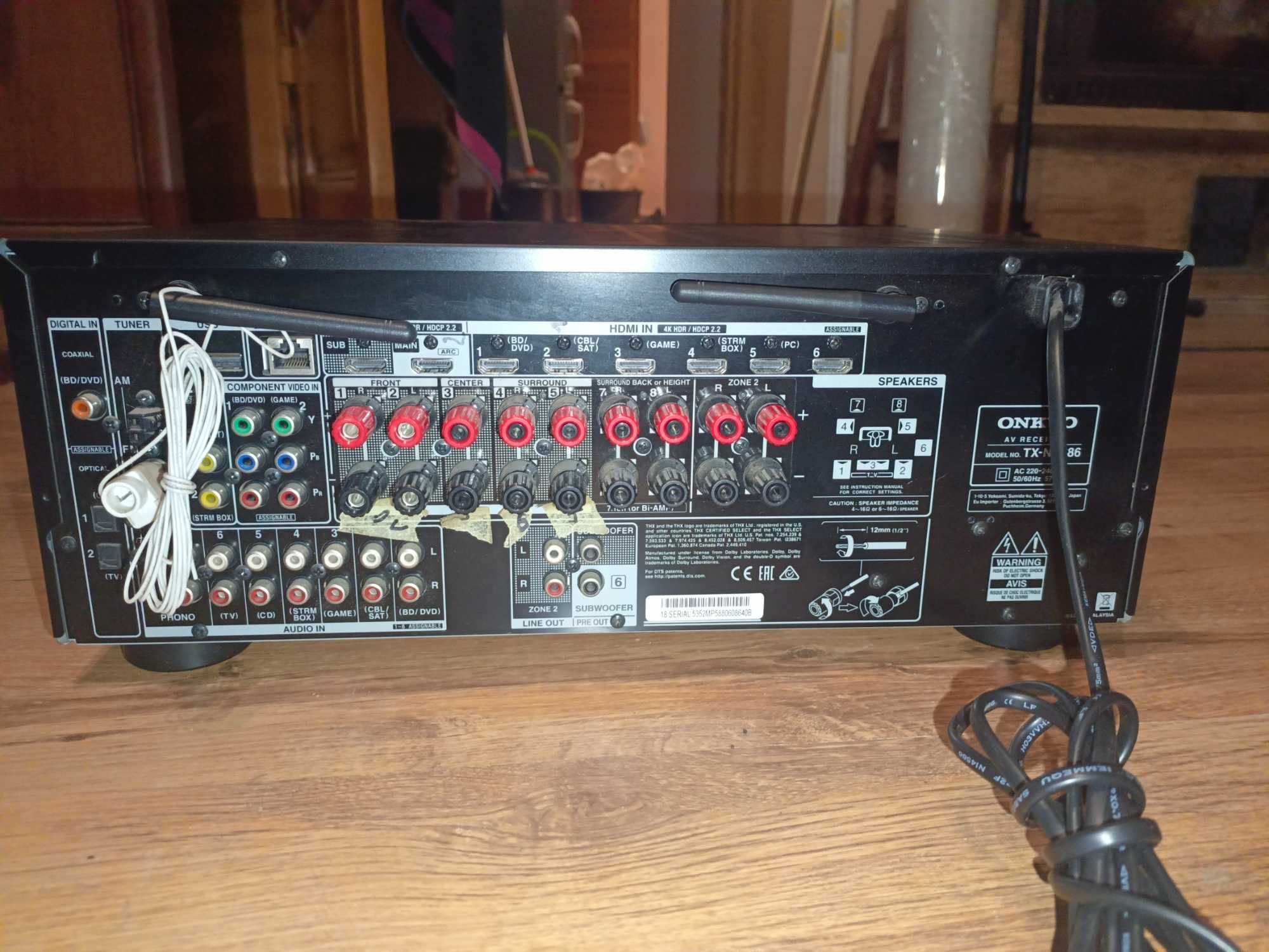 Sprzedam w idealnym stanie amplituner Onkyo TX-NR686.