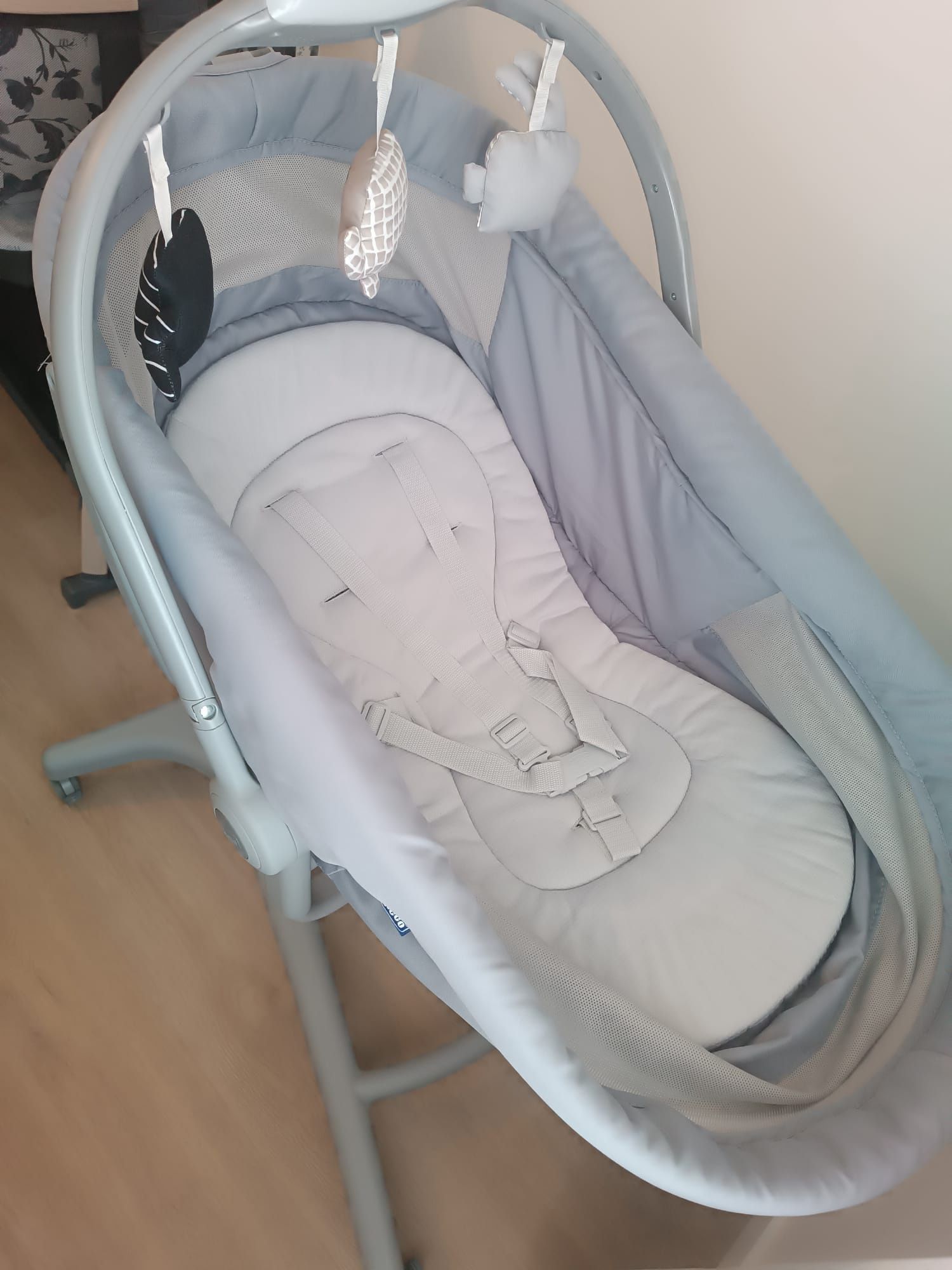 Chicco Baby Hug Pro 5 em 1 Earl Grey – Excelente estado