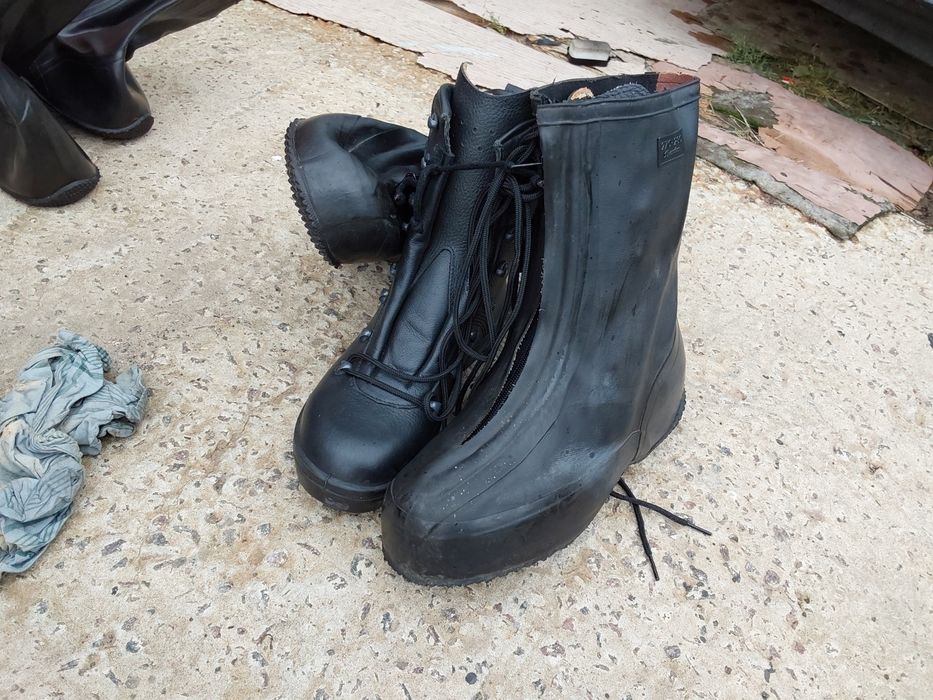 Гумовці на берци армії Бундес оригінал захист від води болота різні ро