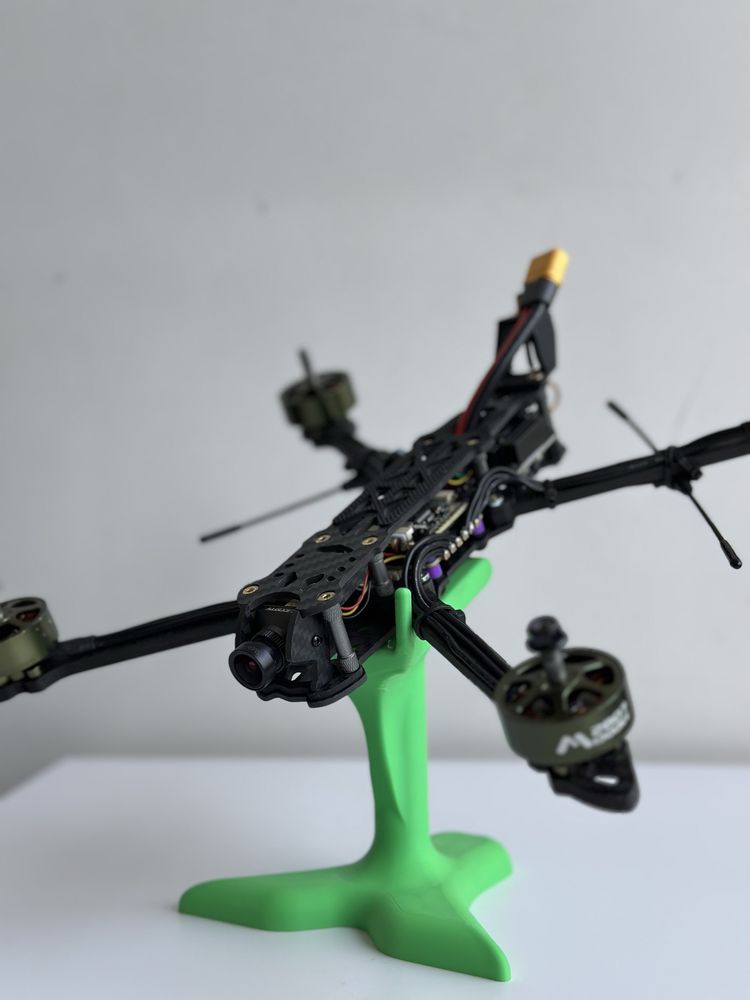 Fpv дрон 7д з батреєю