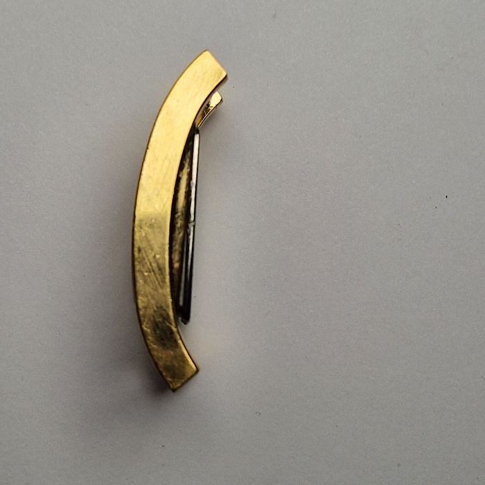 Женские часы. Винтаж Omega, Burberry.