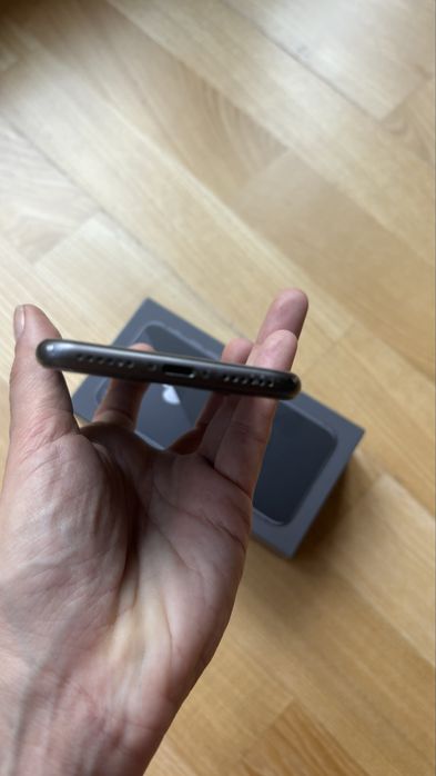 iPhone 8 128GB bateria 82%