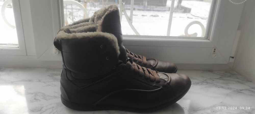 Продам кожаные полуботинки Hugo boss