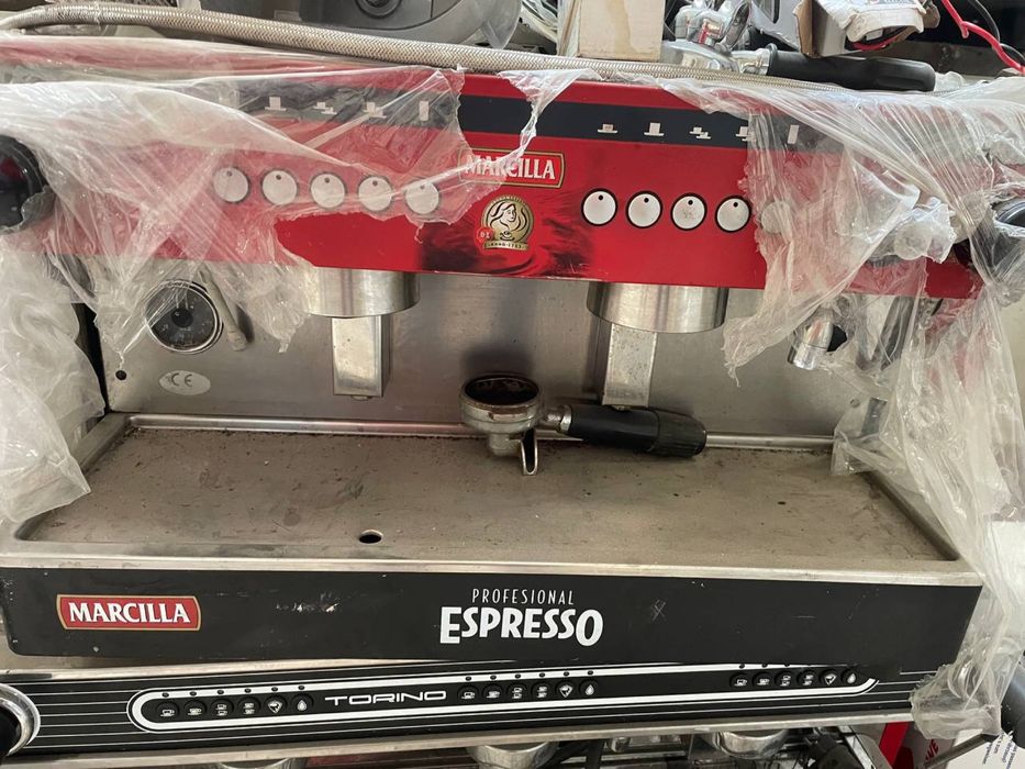 Професійна кавомашина