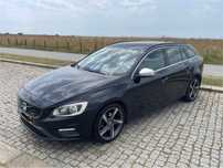 Volvo V60 2.0 D4 R-Design