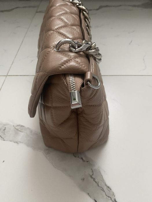 Сумка кожаная новая бежевая