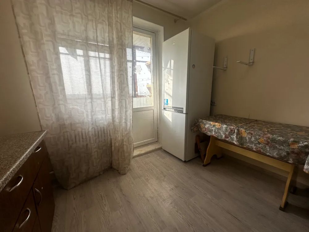Продам 1к квартиру на Тополе