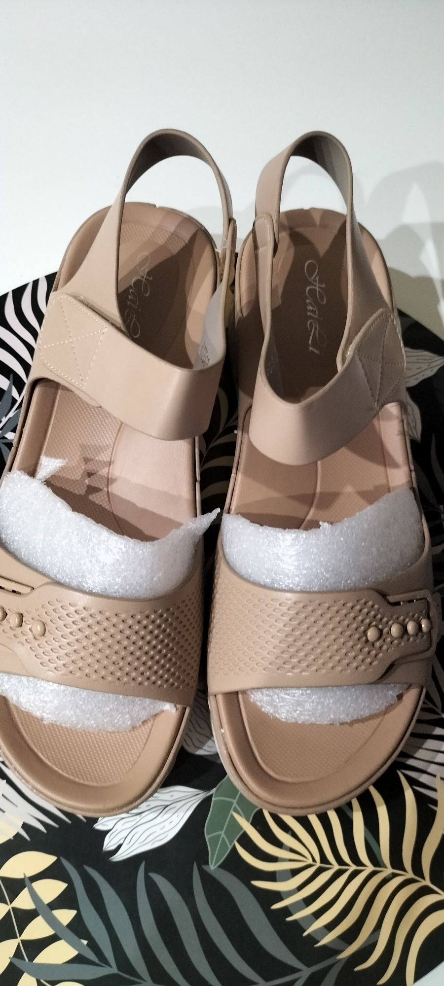 Buty damskie -sandały-Nowe rozm.39