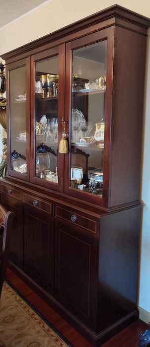 Sala de Jantar – Completo e em Excelente Estado