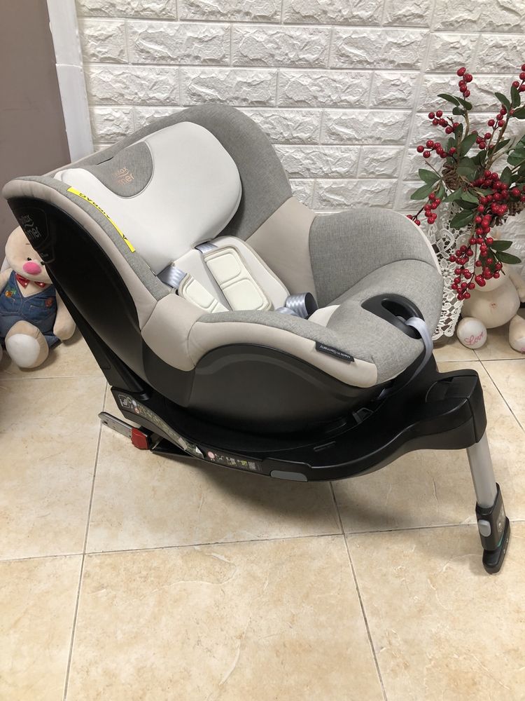 Автокрісло Britax Römer DUALFIX M i-SIZE Група 0+/1 (0-18 кг) бритакс