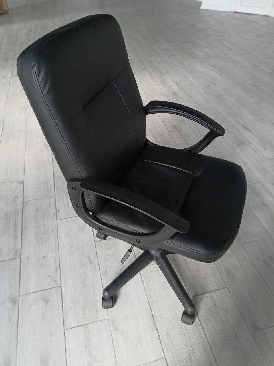 Офісне, ортопедичне крісло
