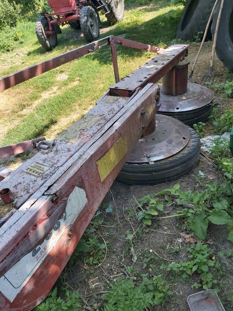 Продам роторну косарку
