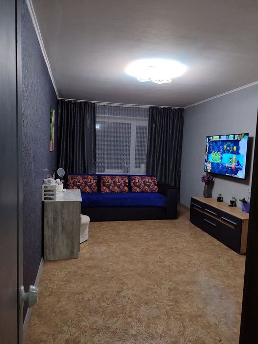 Продам двокімнатну квартиру