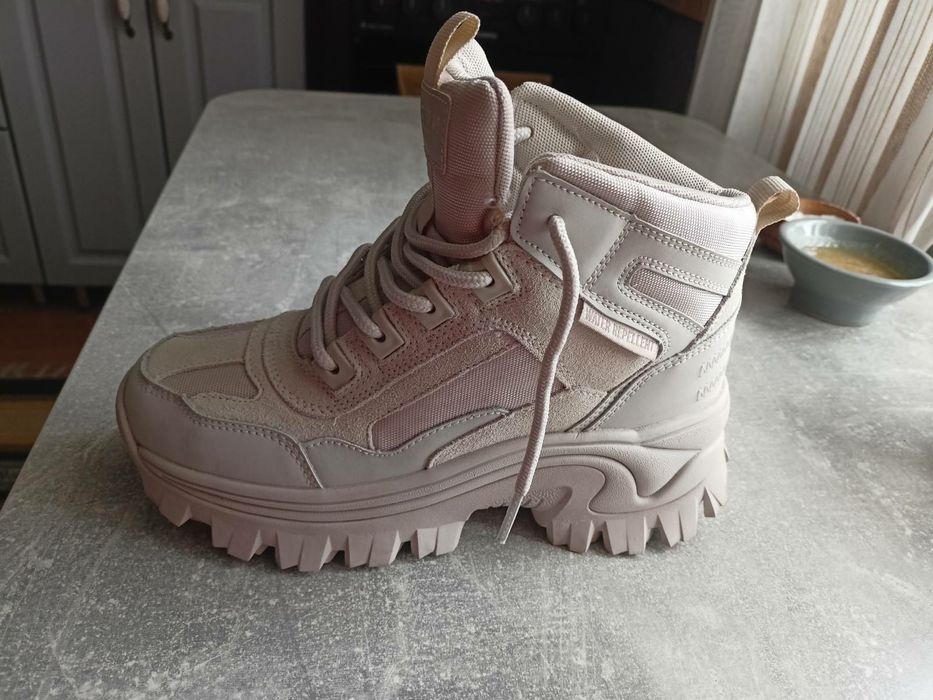 Жіночі ботінки Skechers