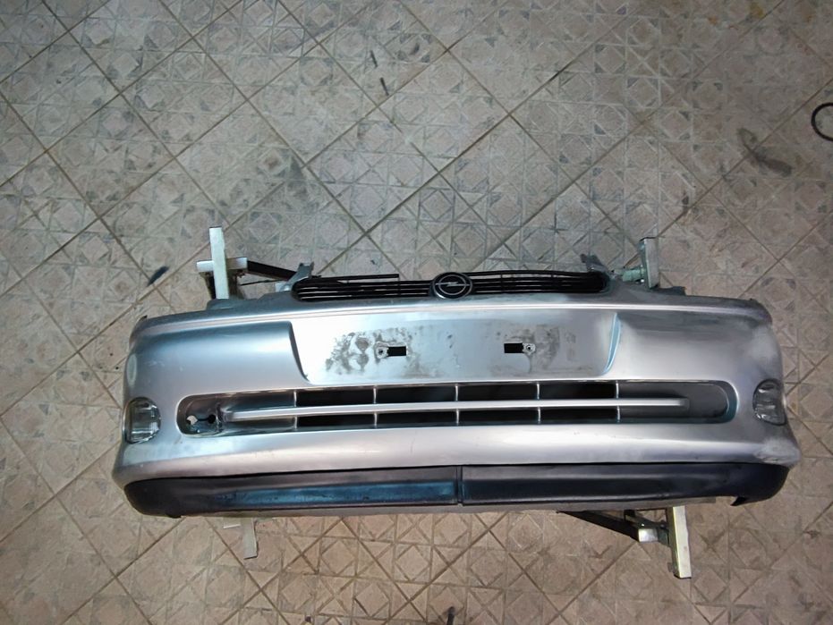 Parachoque Opel Corsa B GSI
