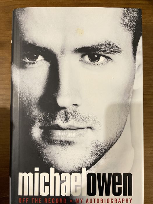 Livros Biograficos: Robie Williams, david Beckham, Gasconne, Owen