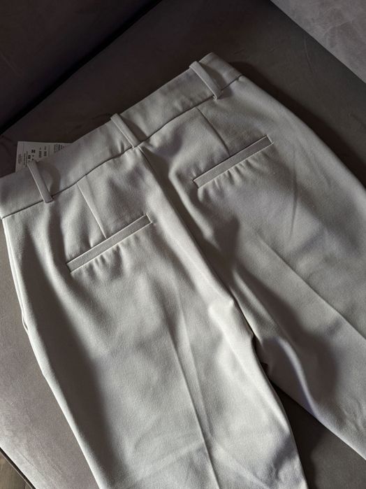 Брюки штани Reserved бежеві класичні XS нові