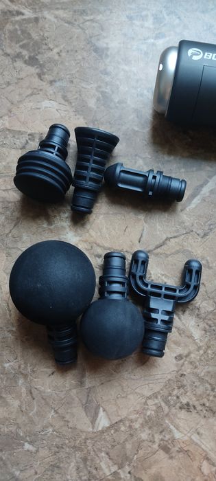 Перкусійний массажер booster lightsaber