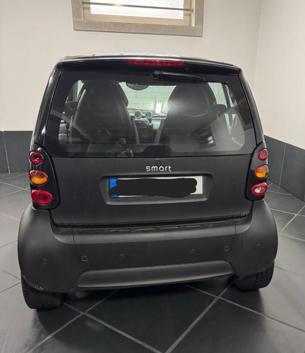 Smart Fortwo ac, pele e 75 mil kms