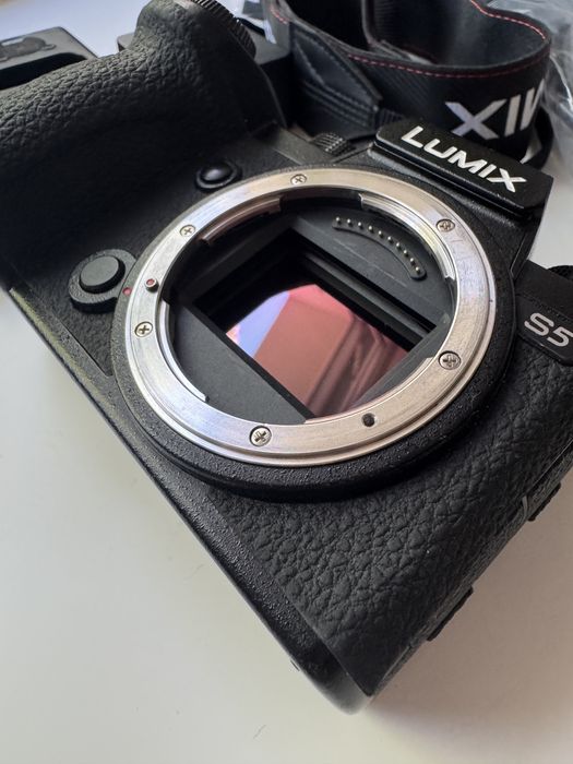 Lumix S5 body + 2x bateria