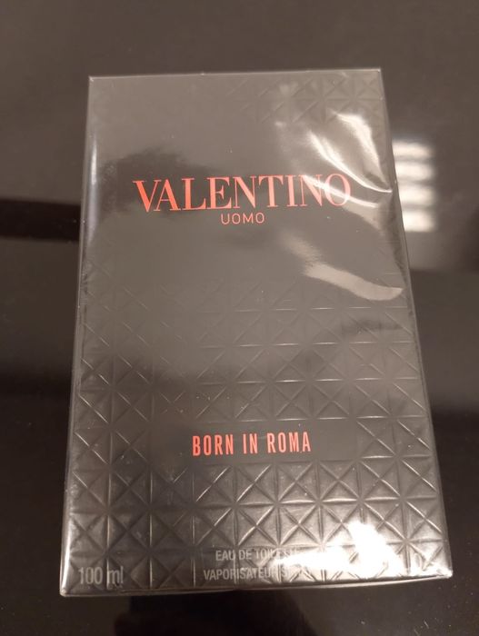 Valentino Uomo Born in Roma marki Valentino