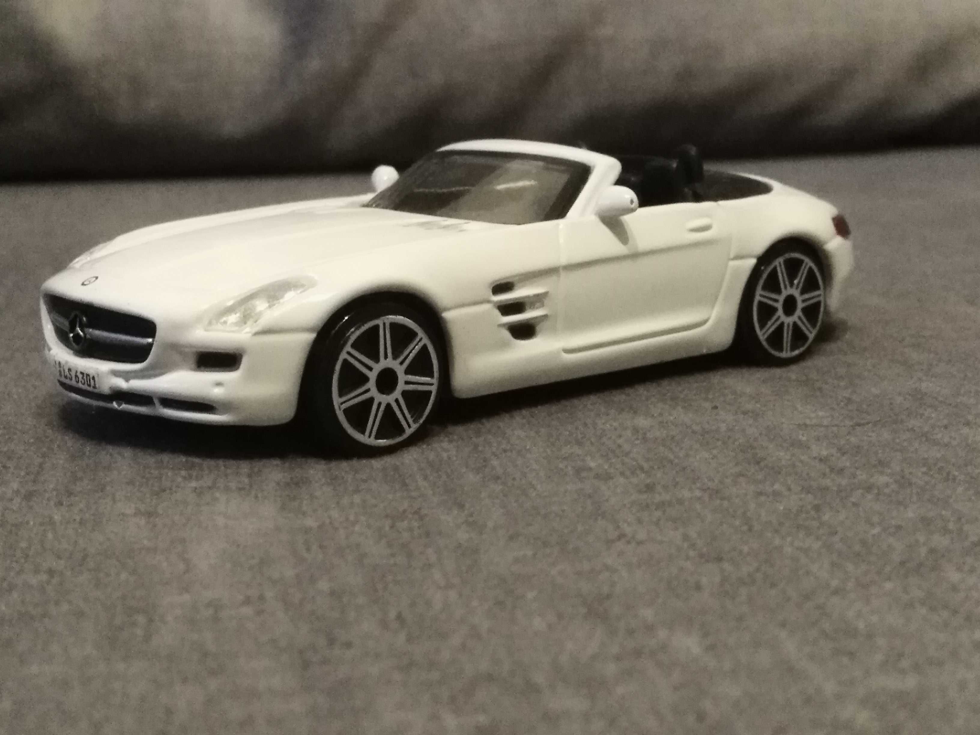 Autko Mercedes-Benz SLS AMG Roadster Burago