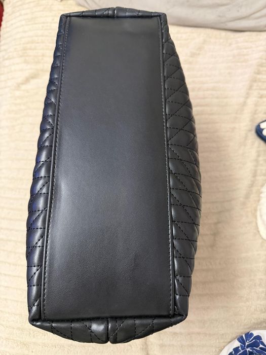 Czarna pikowana torebka na ramię Wittchen