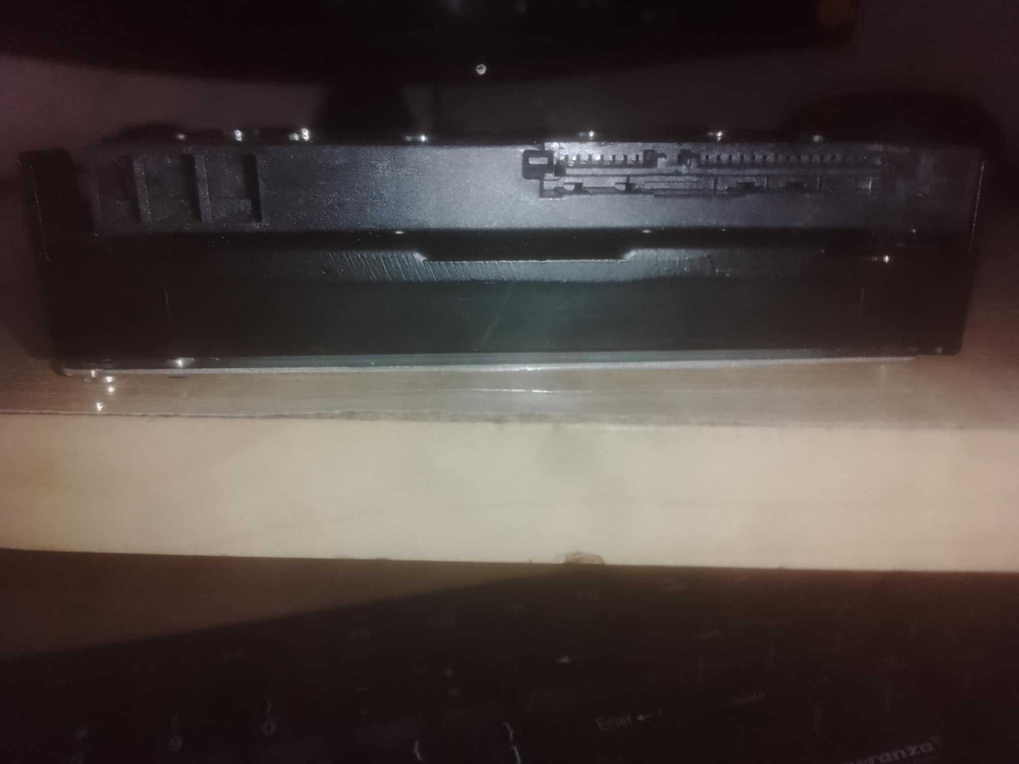 dysk sas  4tb hgst  sprzedam albo wymienie