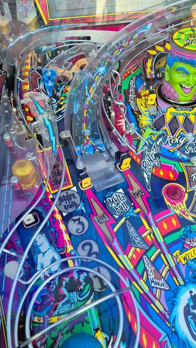 flipper CIRQUS VOLTAIRE i GUNS N ROSES - Bardzo ładny stan