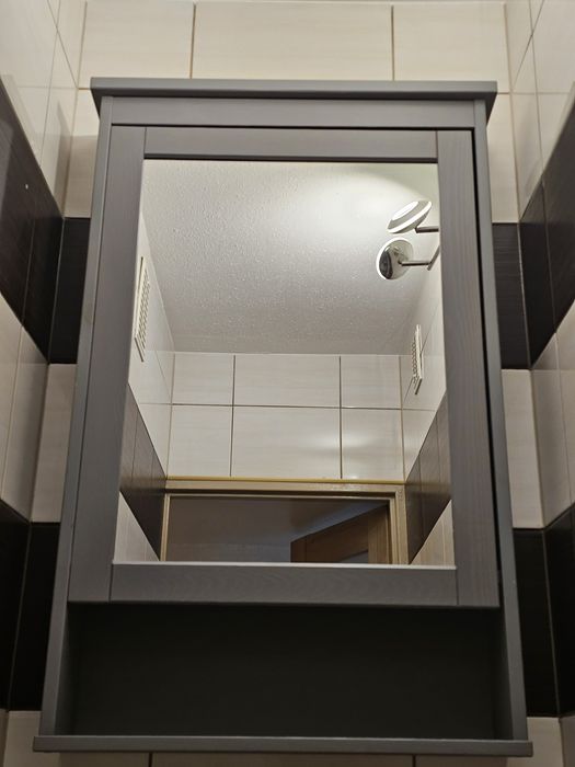HEMNES IKEA szafka z lustrem szara
Szafka z lustrem i drzwiami, biały,