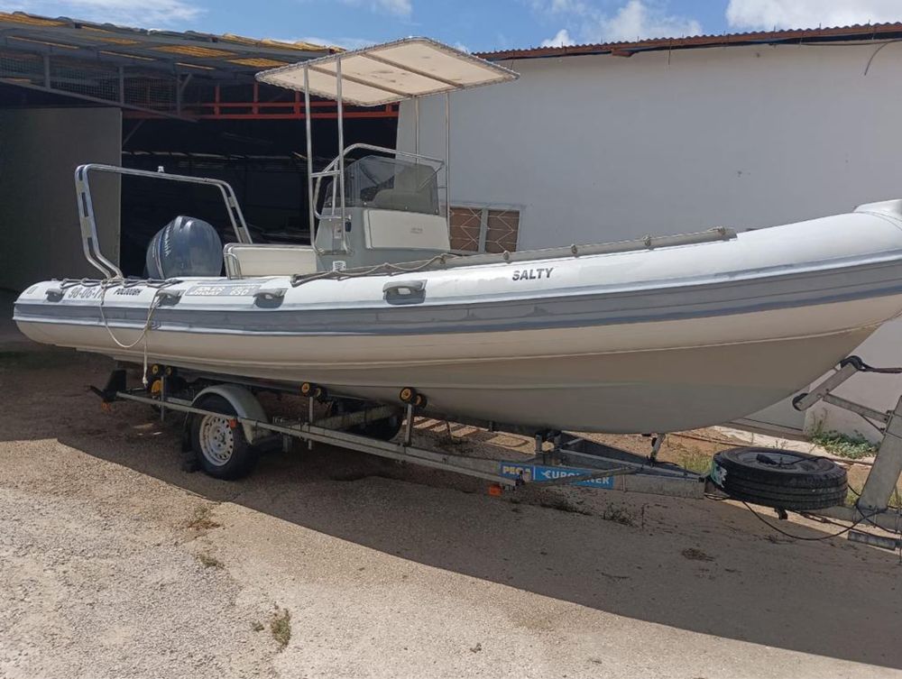 Joker Boat 650 Plus - 6,80m motor Yamaha 150cv