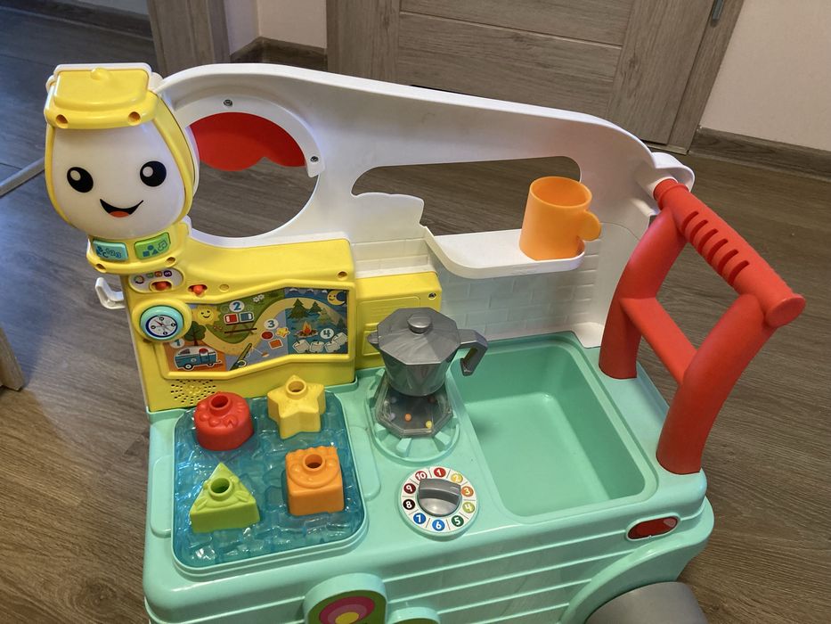 Fisher-Price „Ucz się i śmiej!” Wesoły Kamper Malucha HCK55