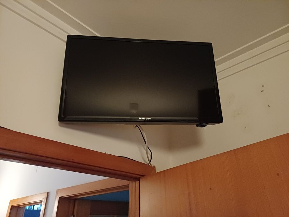 Televisões com suporte