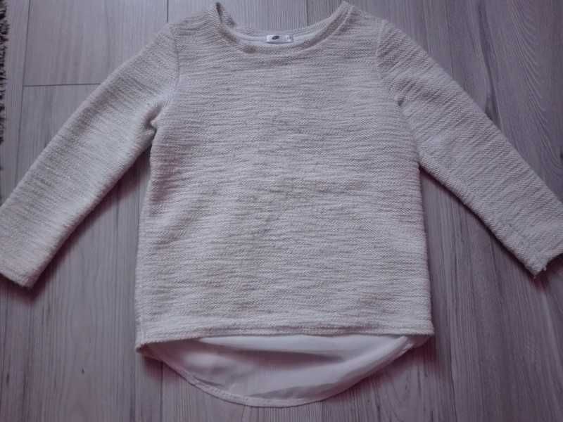 Sweter dla dziewczynki w rozmiarze 122 cm