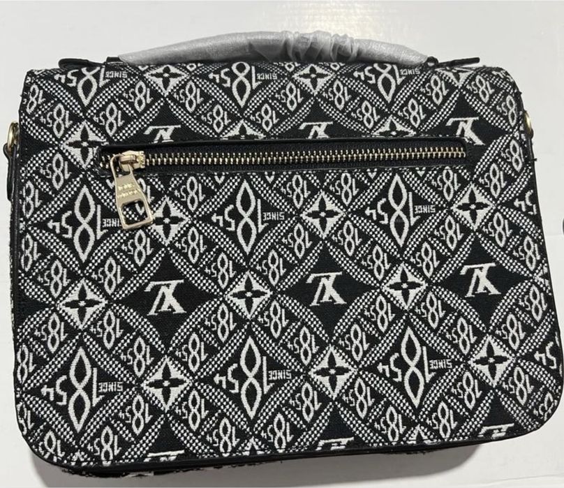 Сумочка Louis Vuitton