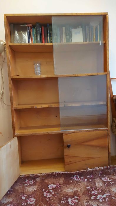Продам шафа книжна
