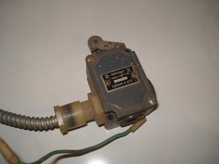 Вимикач кінцевий ВПК2112АУ2