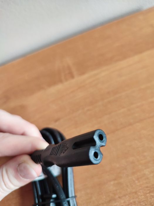 kabel zasilający euro radiowy cee 7/16 i EC 320 C7 1,8 m czarny