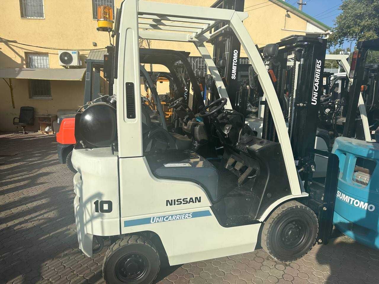 Вилковий навантажувач Nissan-Unicarriers FG10