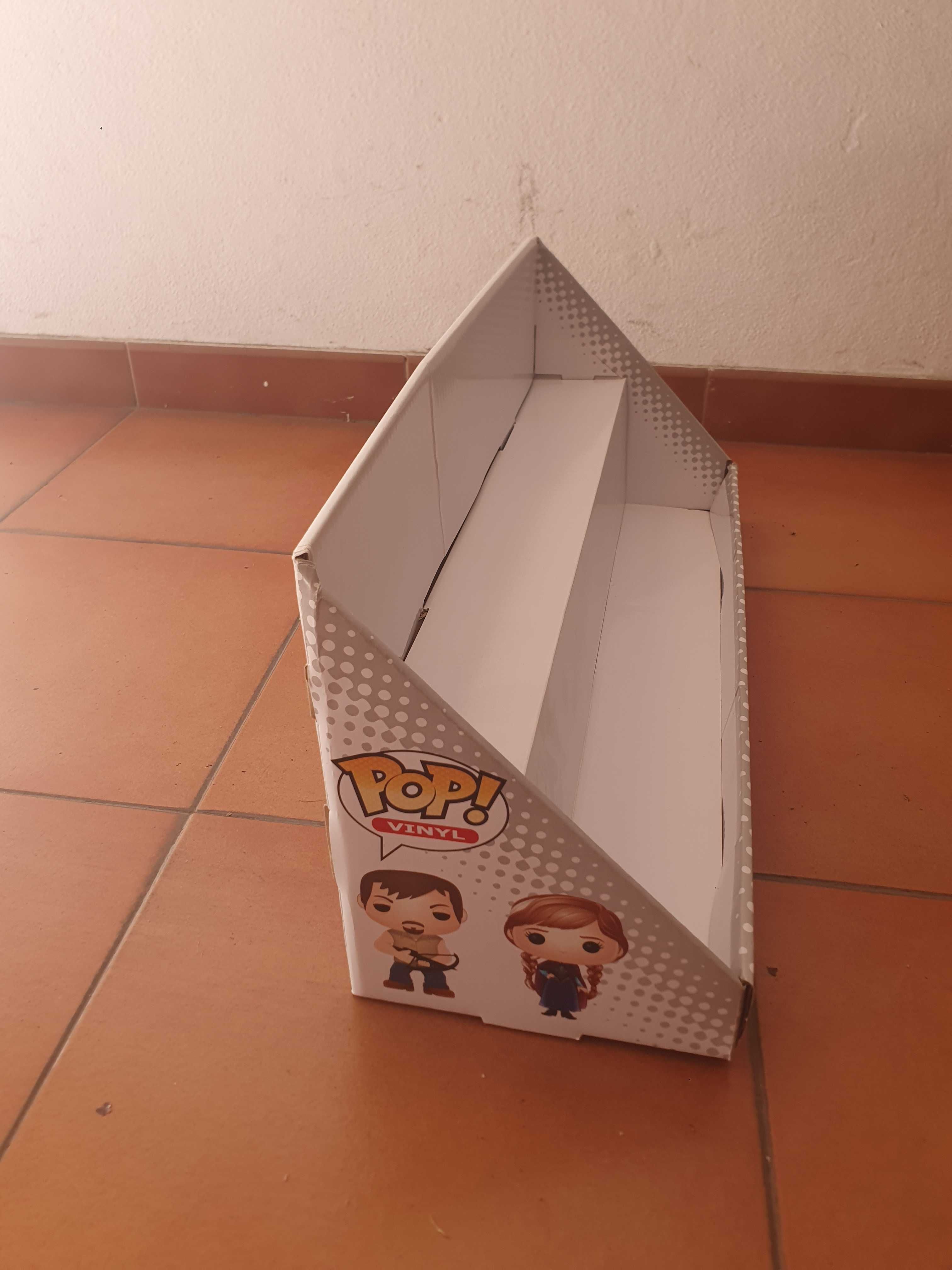 Prateleira para Funko Pops! em cartão