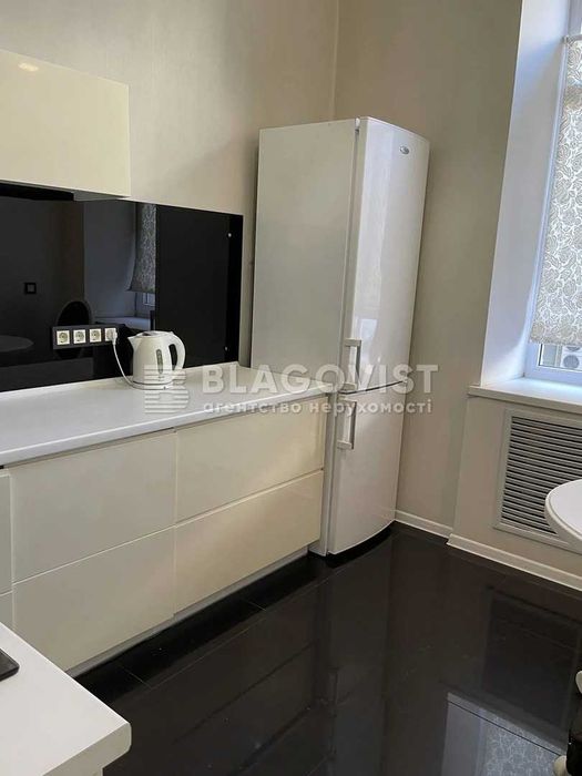 Антоновича Володимира (Горького), 37/13