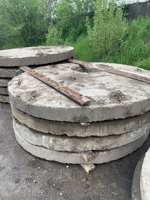 Кольца на колодец,сливные ямы 1м,1,5м2м крышки к ним