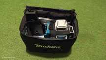MAKITA Laser krzyżowy zielony SK700GD  12V na akumulator
